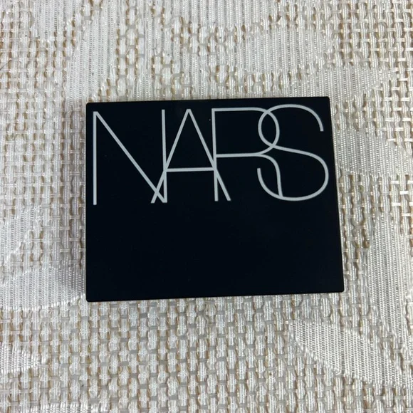 NARS Blush in Shade Forbidden - Picture 3 of 4